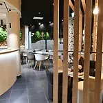 In Situ Valenciennes