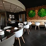 In Situ Hotel