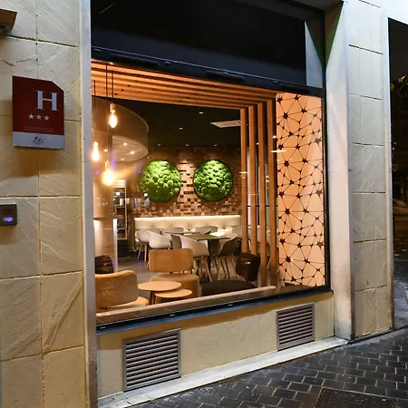 In Situ ホテル 3*