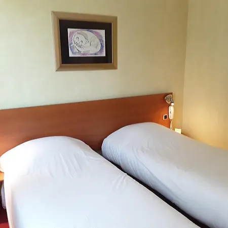 ホテル In Situ ヴァランシエンヌ