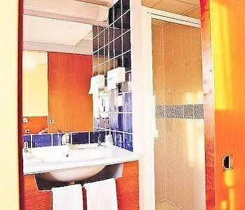 Hotel In Situ 3*